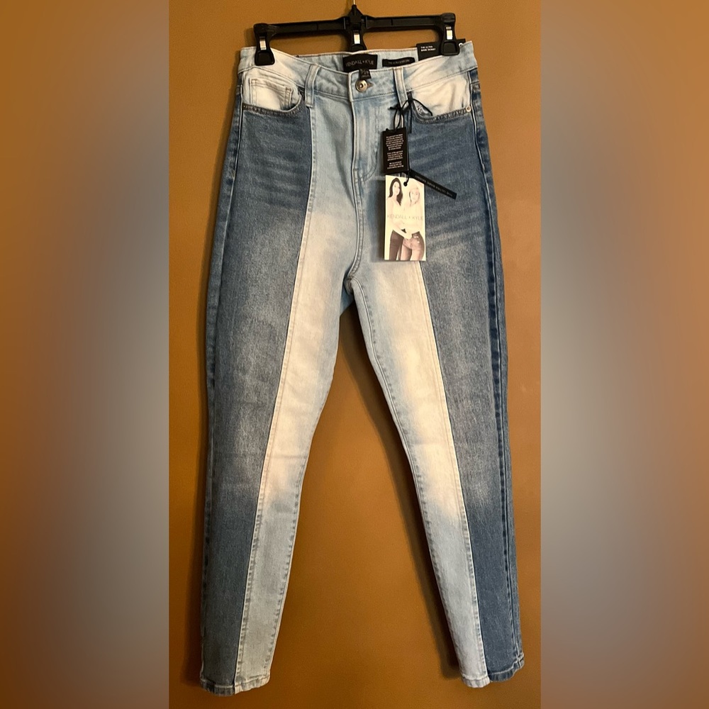 Kendall & Kylie The Ultra Babe Skinny Two Tone Jeans New